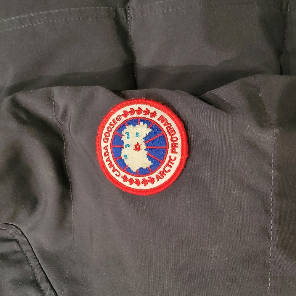 Canada Goose Long Duck Down Jacket With Hood, Small, Black (No Coyote Fur) - Picture 7 of 14